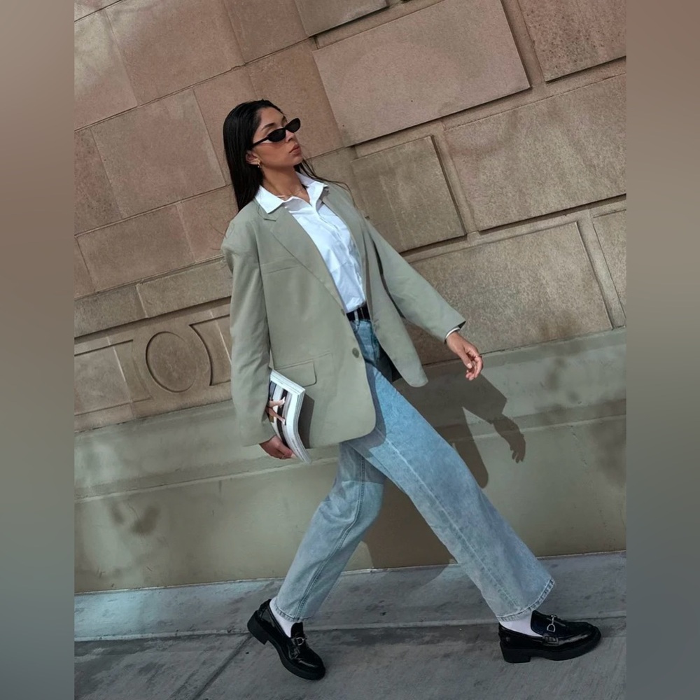 NWT Boxy Single Breasted Blazer in Light Khaki